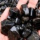 50g természetes fekete turmalin kristálykő durva kőzet ásványi minta gyógyítás