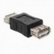 Fekete USB 2.0 A típusú nőstény egy női hosszabbító csatlakozó adapterhez F / F átalakító