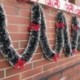 Egyszerű sötétzöld 2m-es karácsonyfa Bowknots Tinsel Garland fali ajtó dekoráció Home Party díszek