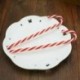 2X (csavart PVC cukorkapálca vörös és fehér 13 cm-es karácsonyfa díszítéssel 6 db U2W4