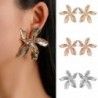 Elegáns ötvözetből készült, nagy ötágú fülbevaló  eltúlzó fülbevaló  divatos fém virágosfélékszer ékszer