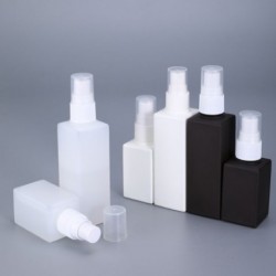 100ml / 50ml választható hordozható négyszögletes spray-palack műanyag kicsi, üres alkoholos fertőtlenítőszer-spray