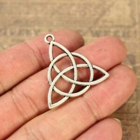 15db nagy háromságú csomók Charms kelta csomók medálok, antik ezüst 29x26 mm