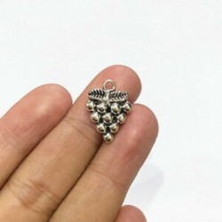 10 db szőlő Charms, antik ezüst tónusú medálok, 19x14 mm méretűek