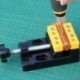 Mini lapos bilincs állkapocs rögzítő fúrógép présgép párhuzamos asztali satu DIY szobor kézműves faragó eszköz