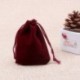 Szín: bársonyos borvörös - 50db/tétel 5x7cm 7x9cm 9x12cm színes bársony tasakok húzózsinóros ajándéktáska Esküvői
