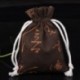 Szín: Sötét kalligráfia - 9x12 cm-es pamut zacskók ajándék szövettáskákhoz, húzózsinóros nyomtatáshoz Többszínű