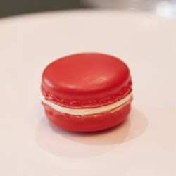 Méret: fangzhen makalong - 1db Szimulált Makaron Modell Hamis tortakrém Snack Lövés Kellékek Fényképezés Vázlat