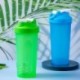 Szín: zöld - 600 ml fehérjepor shaker palack Hordozható szivárgásmentes vizes palack edzőteremhez fitnesz edzéshez Sport
