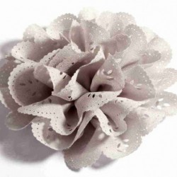 Szín: szürke 1 db - 1 db 10 cm-es 20 színű divatos üreges kivirágzott fűzőlyukú hajszövet virágok puha, elegáns