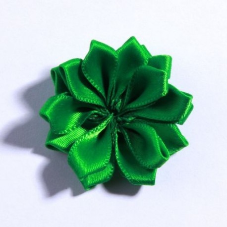 Szín: zöld - 10 DB 4CM művirág szatén virágok barkács virágcsokor hajkiegészítőkhöz Rozetta hegyes virág hajcsat