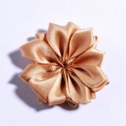 Szín: khaki - 10 DB 4CM művirág szatén virágok DIY virágcsokor hajkiegészítőkhöz Rozetta hegyes virág hajcsat