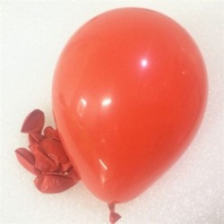 Piros szín - 10 DB színes léggömbök 10 hüvelykes 2,2 g-os esküvői dekorációs latex léggömbök felfújható hélium