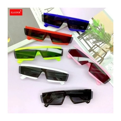 Lencsék színe: fekete-szürke - 2023 Kids Fashion napszemüvegek egyrészes szabálytalan keretű napszemüvegek fiúknak