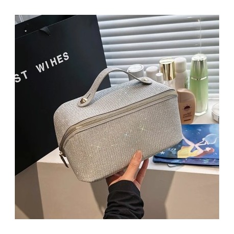 Szín: ezüst - Nagy kapacitású sminktáska PU bőr kozmetikai táska Hordozható utazási lemosó piperecikkek szervezőtasak