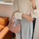 Szín: rózsaszín - Női divatos Clutch kézitáskák Retro Half Moon Luxus Designer Bőr Hónalj Válltáska Kis Subaxilláris